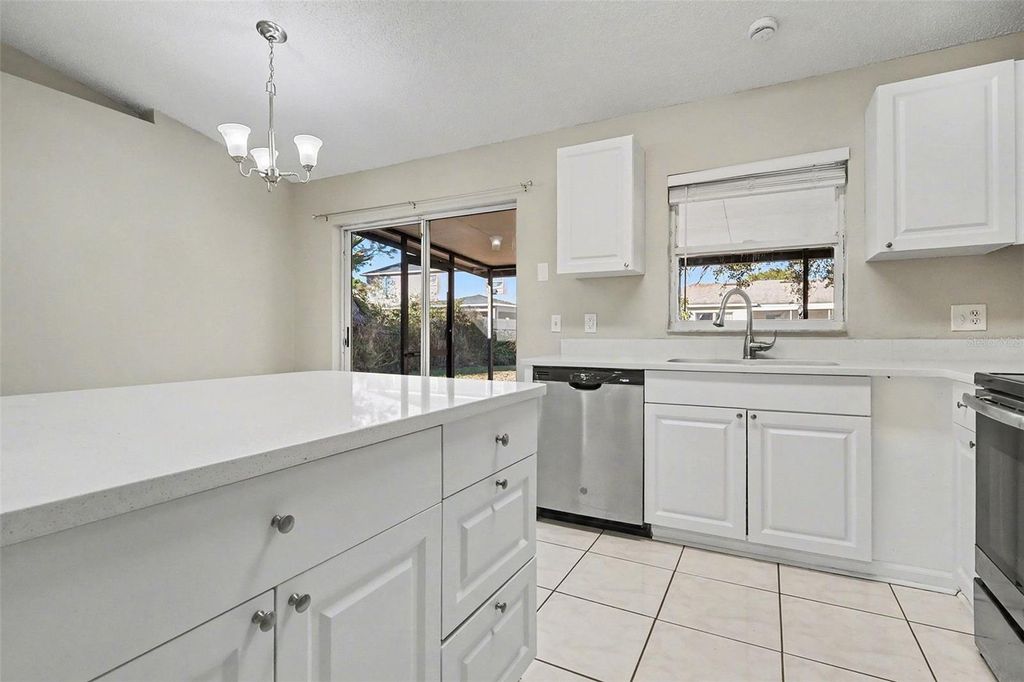 Image 11 of property listing at 1117 ROAN COURT, Kissimmee, FL 34759