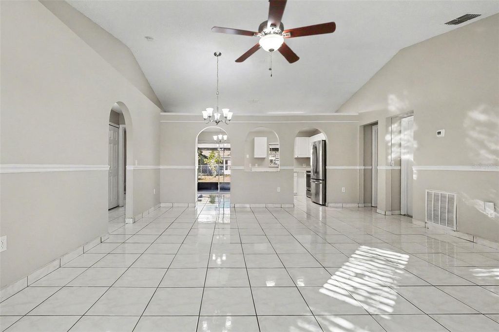 Image 5 of property listing at 1117 ROAN COURT, Kissimmee, FL 34759