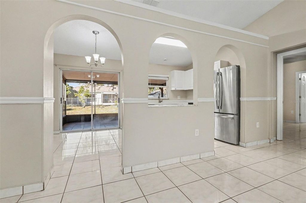Image 8 of property listing at 1117 ROAN COURT, Kissimmee, FL 34759