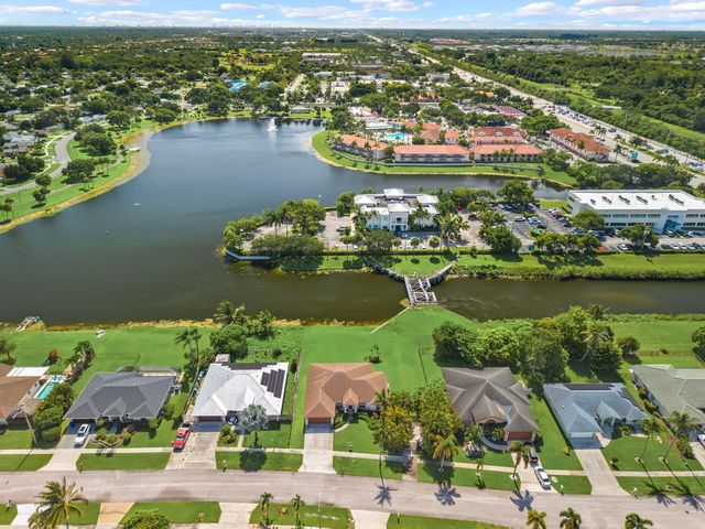 111 Meadow Woode Drive, Royal Palm Beach, FL 33411