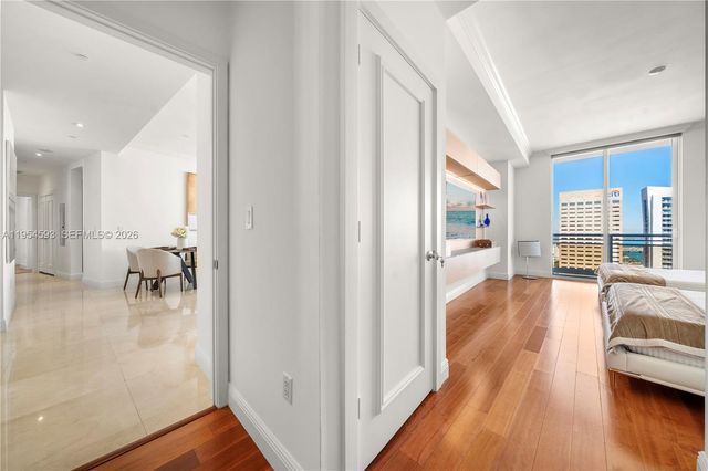 901 Brickell Key Blvd 3706, Miami, FL 33131