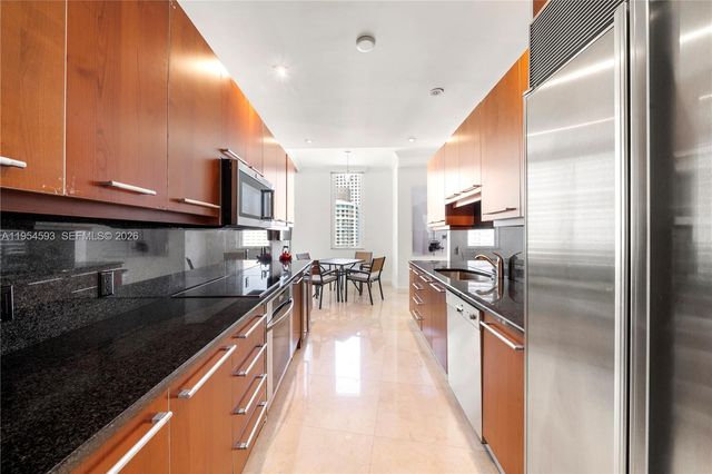 901 Brickell Key Blvd 3706, Miami, FL 33131