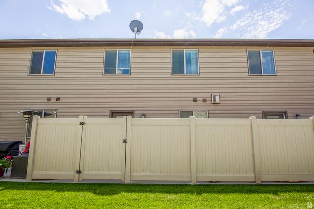 314 W 1950 N, Harrisville, UT 84414