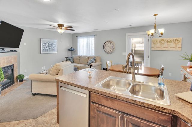 314 W 1950 N, Harrisville, UT 84414