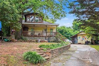 319 W Broadway Street, Griffin, GA 30223