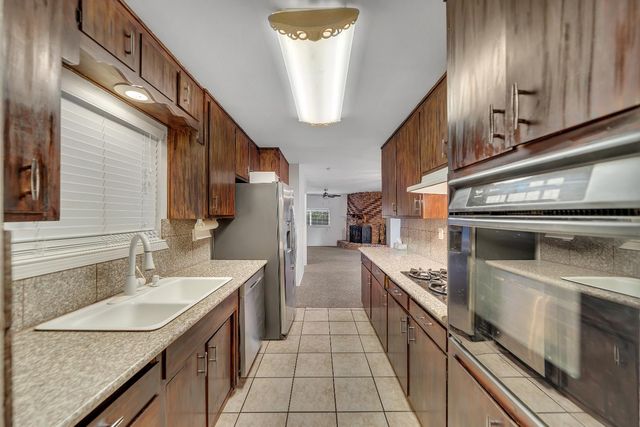 2313 San Rafael Ave, Modesto, CA 95355