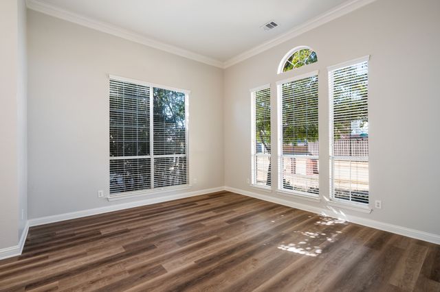 7612 Pendleton Street, Dallas, TX 75252