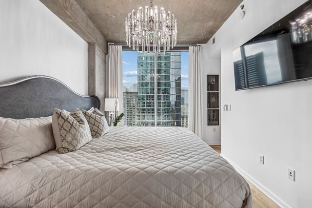 415 Church St Apt 1604, Nashville, TN 37219