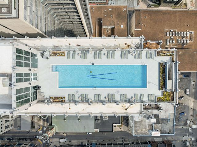 415 Church St Apt 1604, Nashville, TN 37219