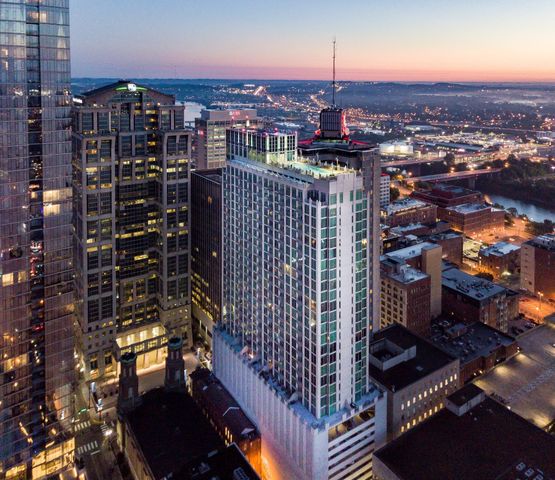 415 Church St Apt 1604, Nashville, TN 37219