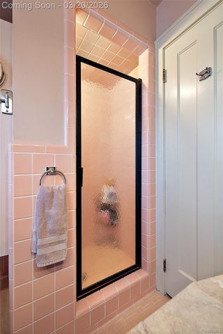 16811 Plainview Avenue, Detroit, MI 48219