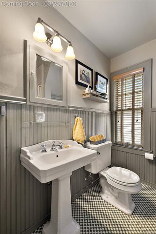 16811 Plainview Avenue, Detroit, MI 48219