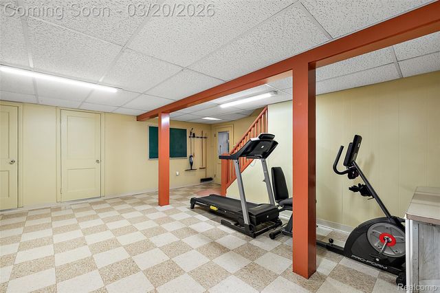 16811 Plainview Avenue, Detroit, MI 48219