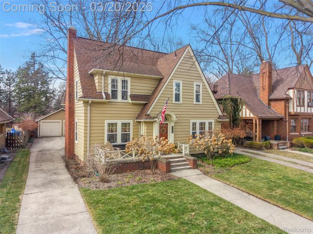 16811 Plainview Avenue, Detroit, MI 48219