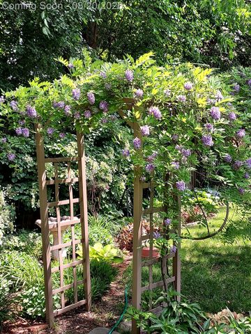 16811 Plainview Avenue, Detroit, MI 48219