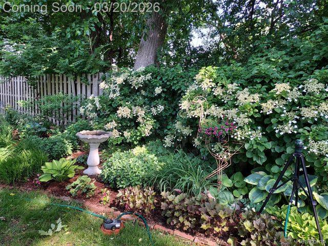 16811 Plainview Avenue, Detroit, MI 48219