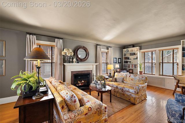 16811 Plainview Avenue, Detroit, MI 48219