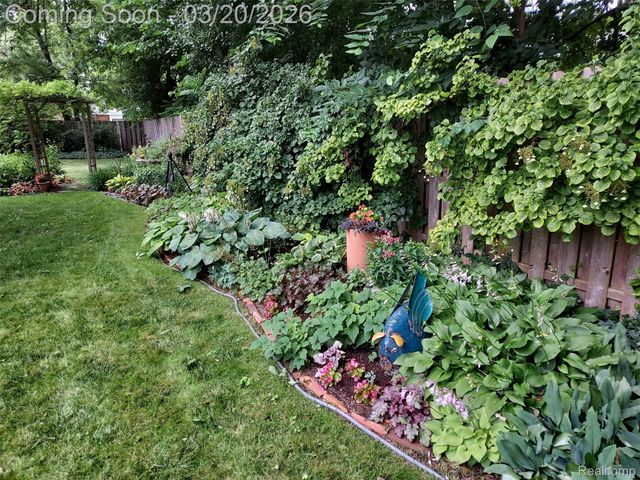 16811 Plainview Avenue, Detroit, MI 48219