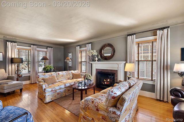 16811 Plainview Avenue, Detroit, MI 48219