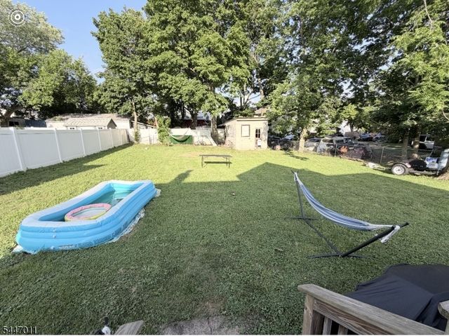 11 Gaston Ave, Raritan Boro, NJ 08869