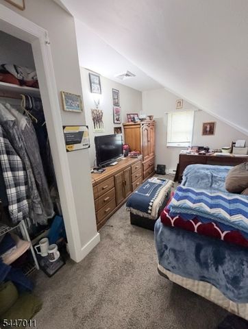 11 Gaston Ave, Raritan Boro, NJ 08869