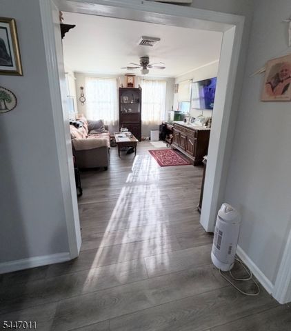 11 Gaston Ave, Raritan Boro, NJ 08869