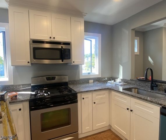 11 Gaston Ave, Raritan Boro, NJ 08869