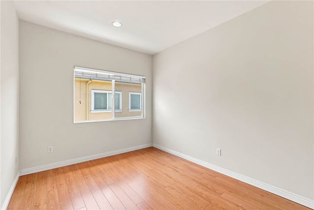 13629 Wyandotte 118, Van Nuys, CA 91405