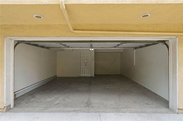 13629 Wyandotte 118, Van Nuys, CA 91405