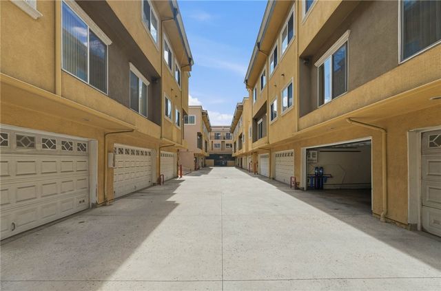 13629 Wyandotte 118, Van Nuys, CA 91405