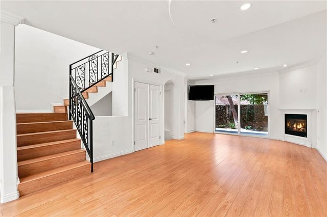 13629 Wyandotte 118, Van Nuys, CA 91405