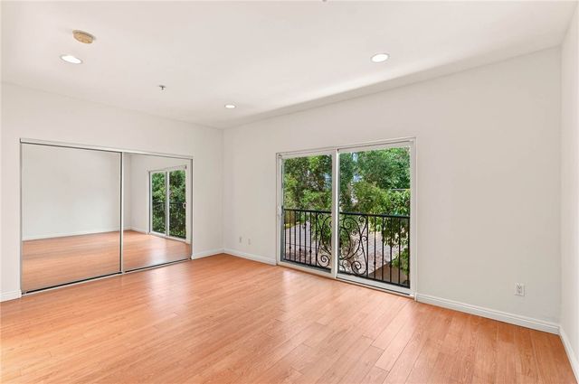 13629 Wyandotte 118, Van Nuys, CA 91405