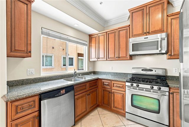 13629 Wyandotte 118, Van Nuys, CA 91405