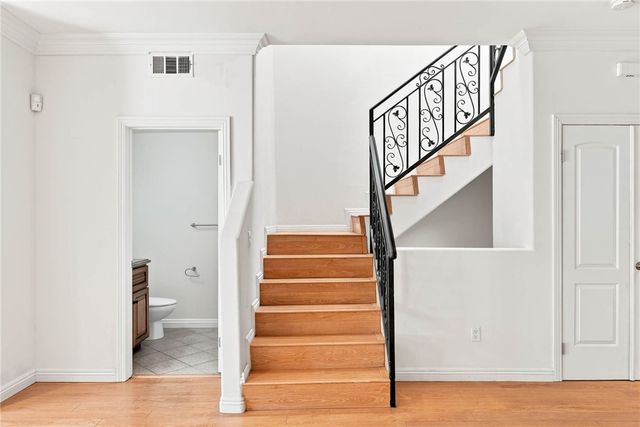 13629 Wyandotte 118, Van Nuys, CA 91405