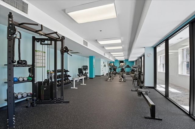 4545 W Touhy Avenue W 217W, Lincolnwood, IL 60712