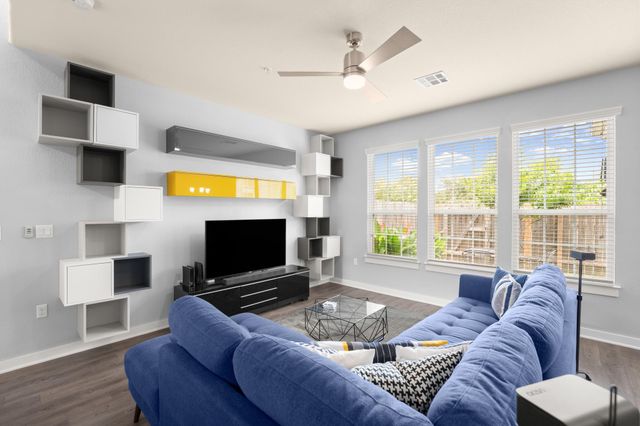 1101 E Parmer LN 329, Austin, TX 78753
