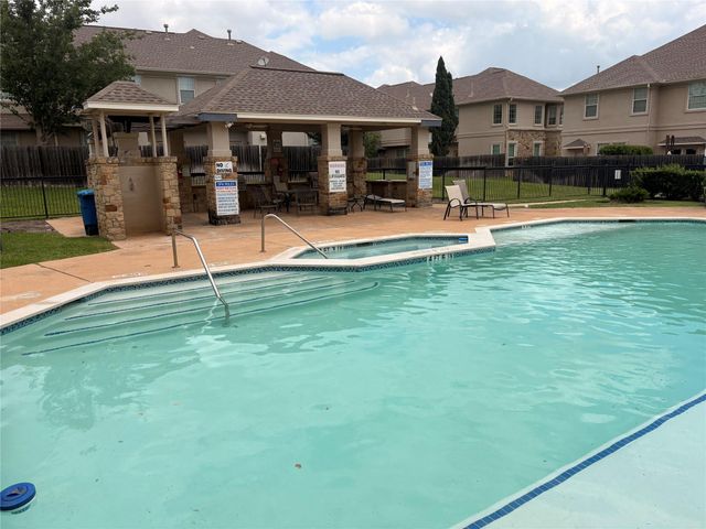 1101 E Parmer LN 329, Austin, TX 78753