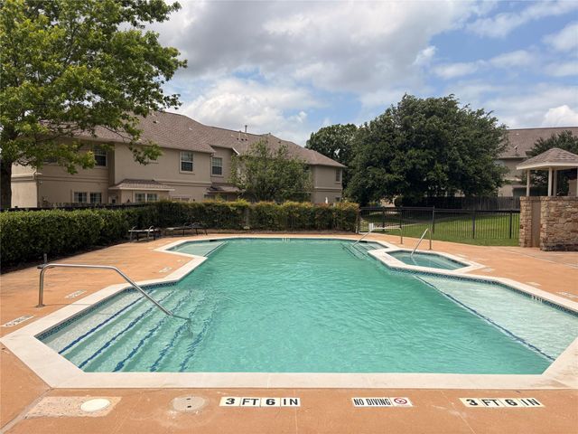 1101 E Parmer LN 329, Austin, TX 78753