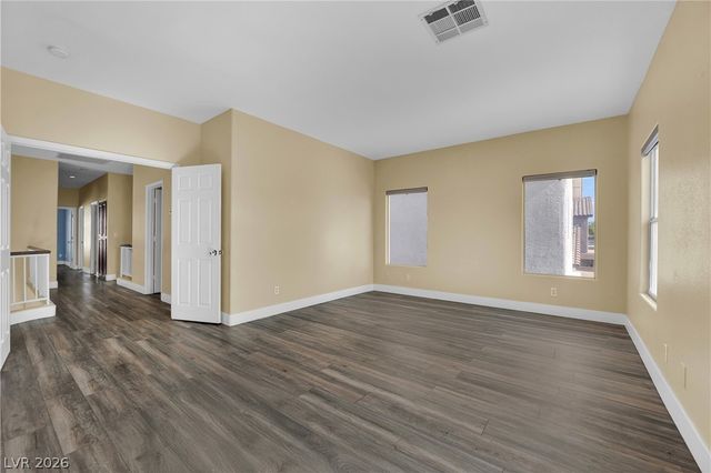 5823 Golden Wing Street, Las Vegas, NV 89113