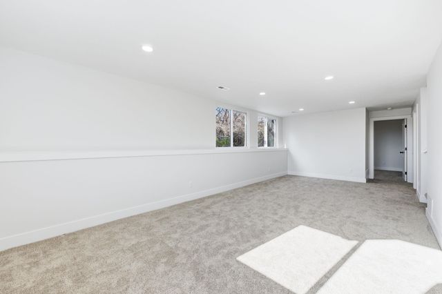 1543 S Meadowhaven St, Andover, KS 67002