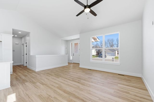 1543 S Meadowhaven St, Andover, KS 67002