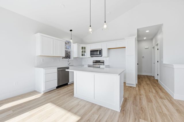 1543 S Meadowhaven St, Andover, KS 67002