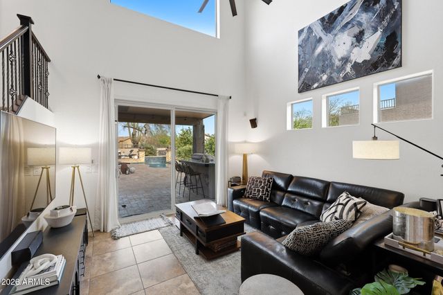 8364 W SPUR Drive, Peoria, AZ 85383