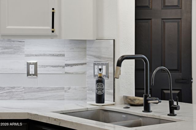 8364 W SPUR Drive, Peoria, AZ 85383