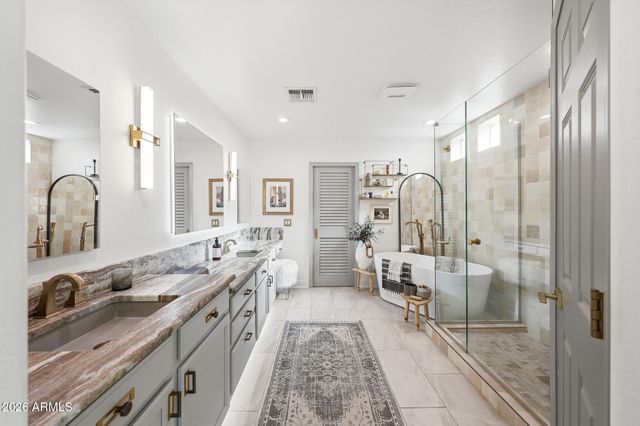 8364 W SPUR Drive, Peoria, AZ 85383