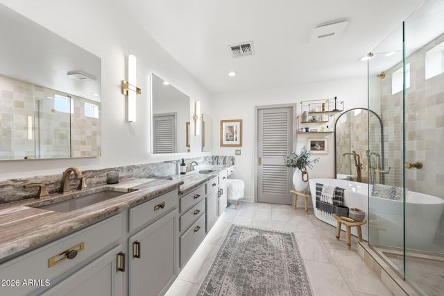 8364 W SPUR Drive, Peoria, AZ 85383