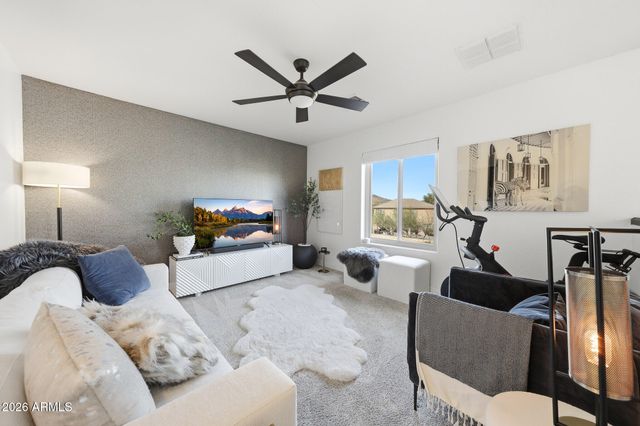 8364 W SPUR Drive, Peoria, AZ 85383