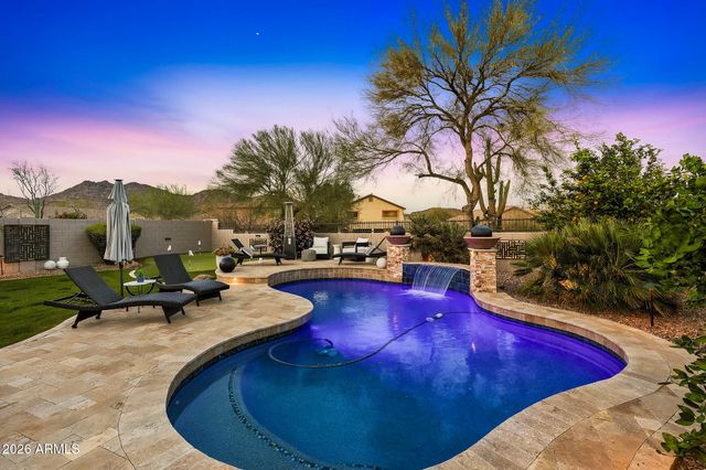 8364 W SPUR Drive, Peoria, AZ 85383