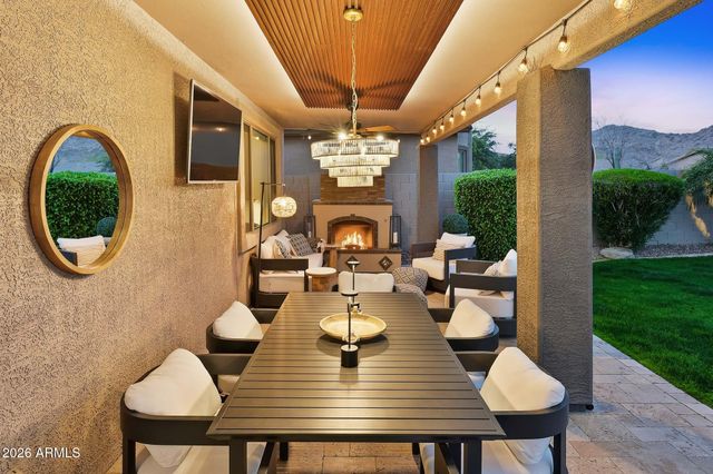 8364 W SPUR Drive, Peoria, AZ 85383