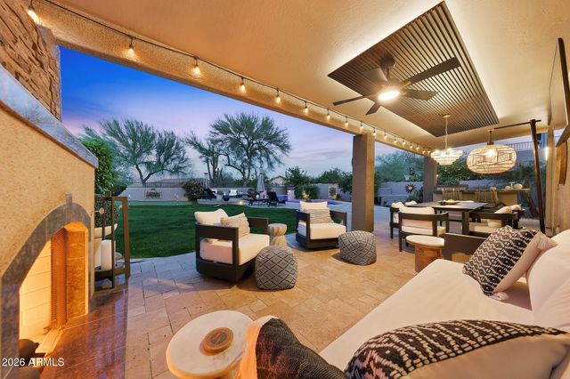 8364 W SPUR Drive, Peoria, AZ 85383